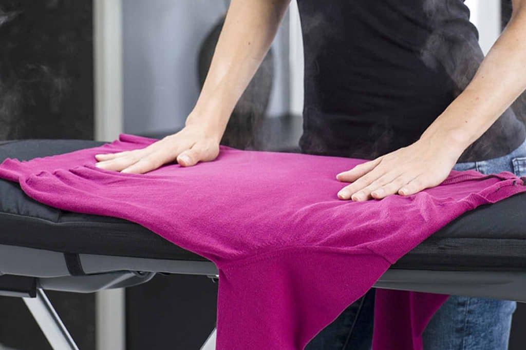 Andy Solution – Professional ironing board with vacuum and blowing functions and integrated steam technology, which also works without an iron. Includes the Mimo accessory, a professional steam iron and vertical steamer